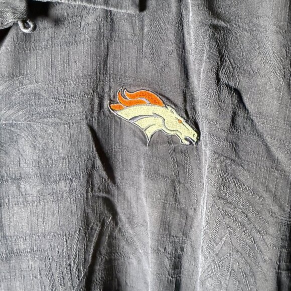 Tommy Bahama Denver Broncos Short Sleeve Button Up Casual Shirt XXXL Navy - Picture 6 of 9